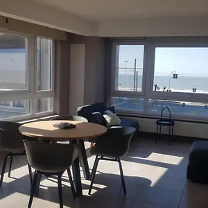 Studio Voor 2 Of 3 Pers Met Zeezicht Appartement Ostende